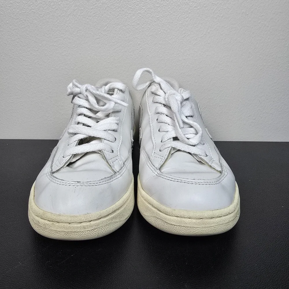 Veja Shoes Womens Size 5 White V-12 Leather Casual Walking‎ Athletic Sneakers